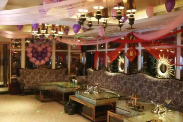 山城老街按摩秘,重庆老头手艺香 山城老街按摩秘,重庆老头手艺香